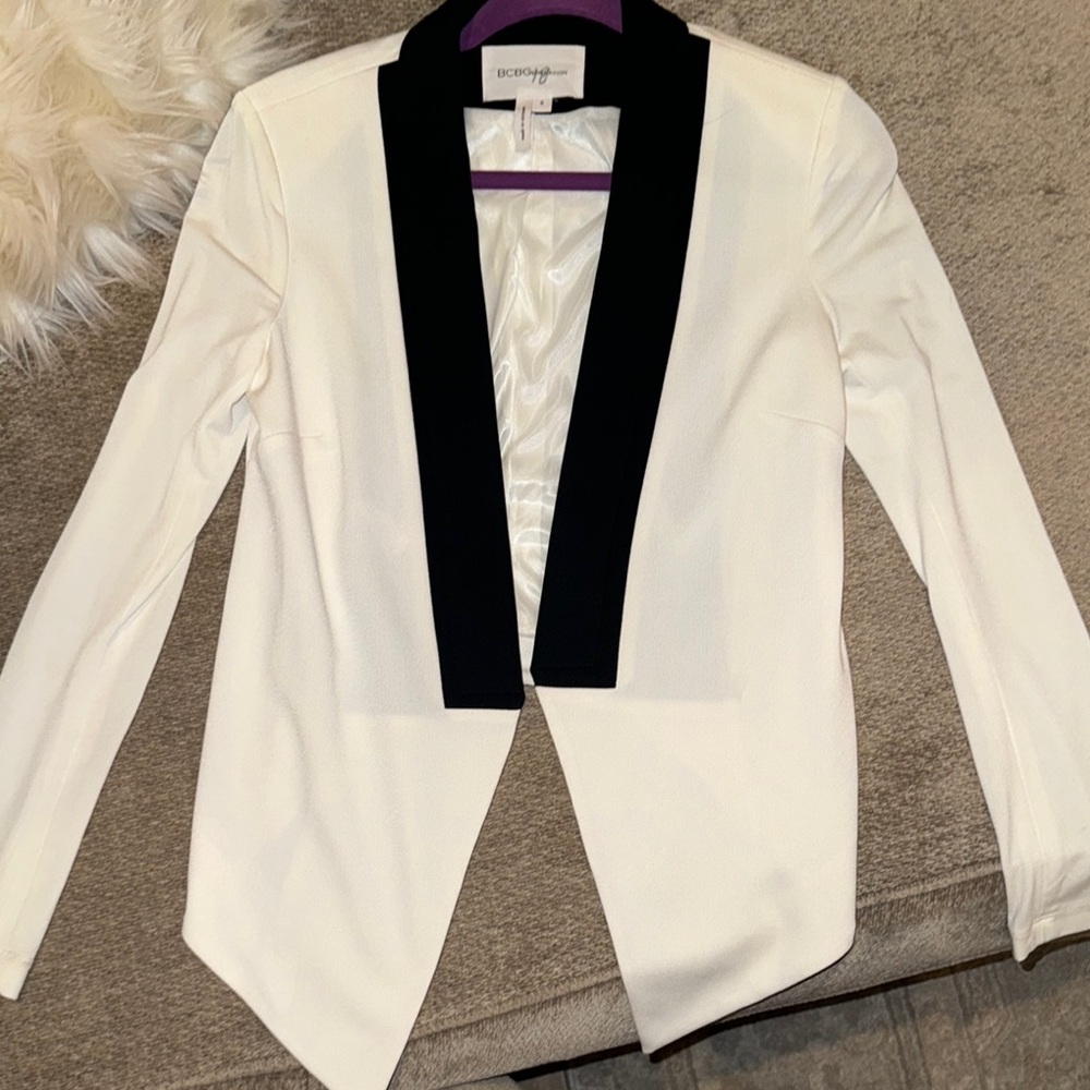 BCBG White and Black Women's Blazer